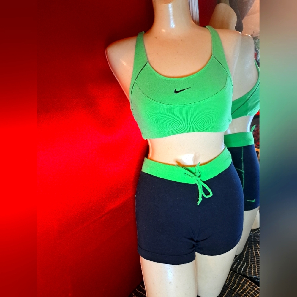 Nike Women's Lime Green Sports Bra and Navy Shorts Set